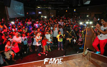 e Crowd Goes Wild For MJFOOTWORKZ
